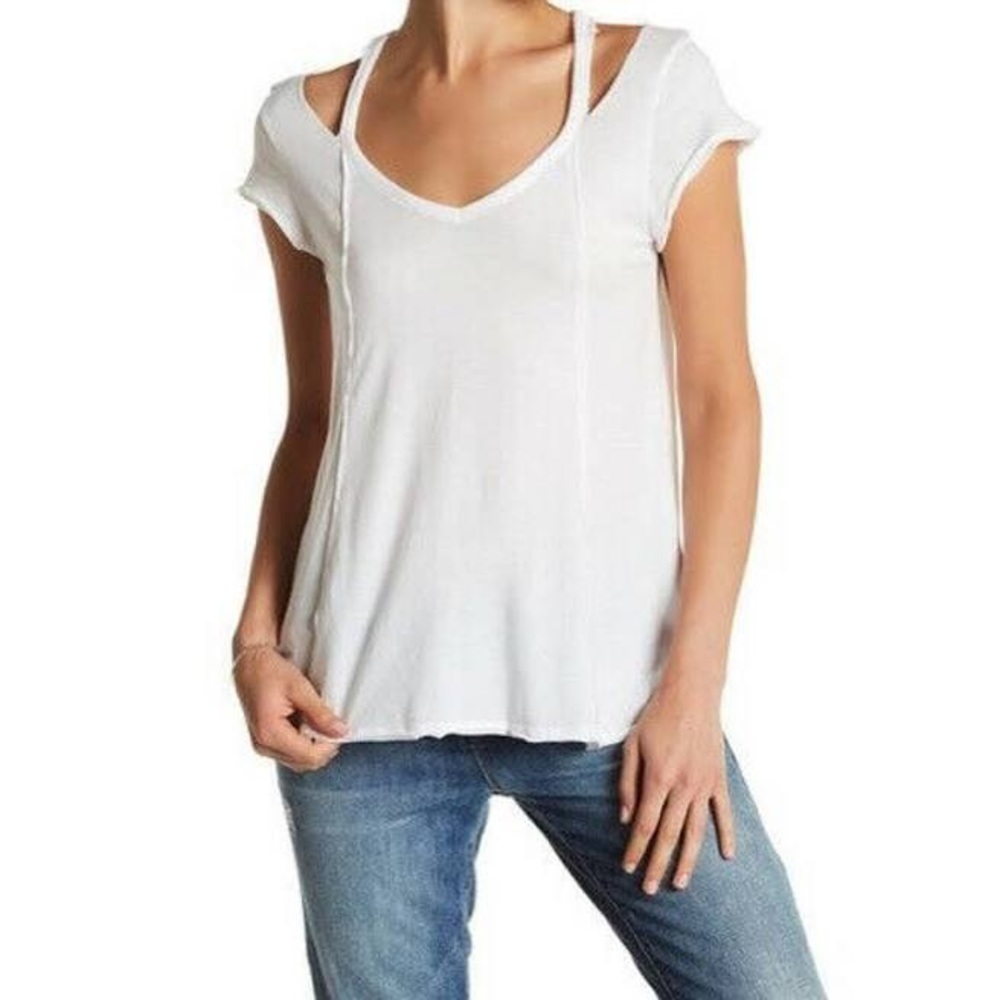 White tee